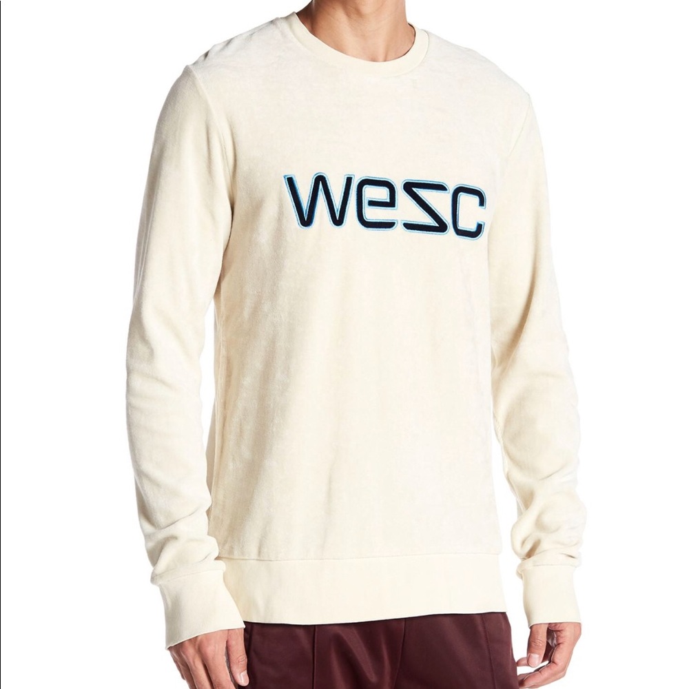 NWT- WESC Miles Plush pullover XL beige. 🔥🔥🔥